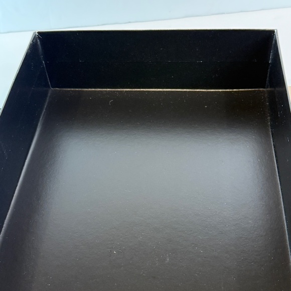 🆕 Luxurious Giorgio Armani “Sì” Gift Box – Elegant Collector’s Treasure - Picture 15 of 16